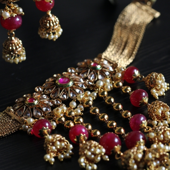 Choker and earrings set - Picture 2 of 5